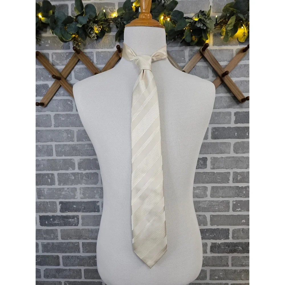 Donald J Trump Mens Cream Ivory Striped 100% Silk Necktie‎ Signature Collection
